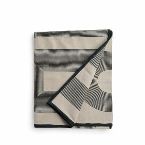 Runners & Tablecloths | Crane Tablecloth In Flax